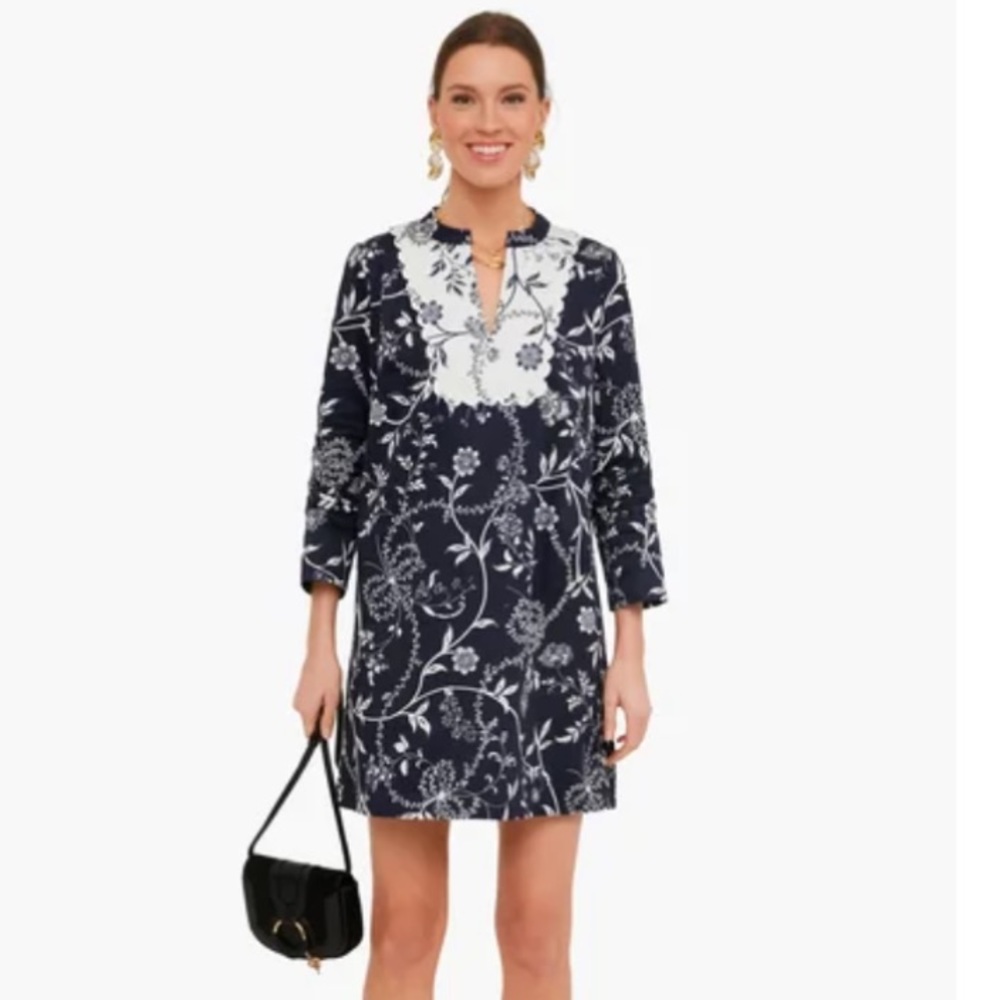 👗 NWT Large Avenalle Dress